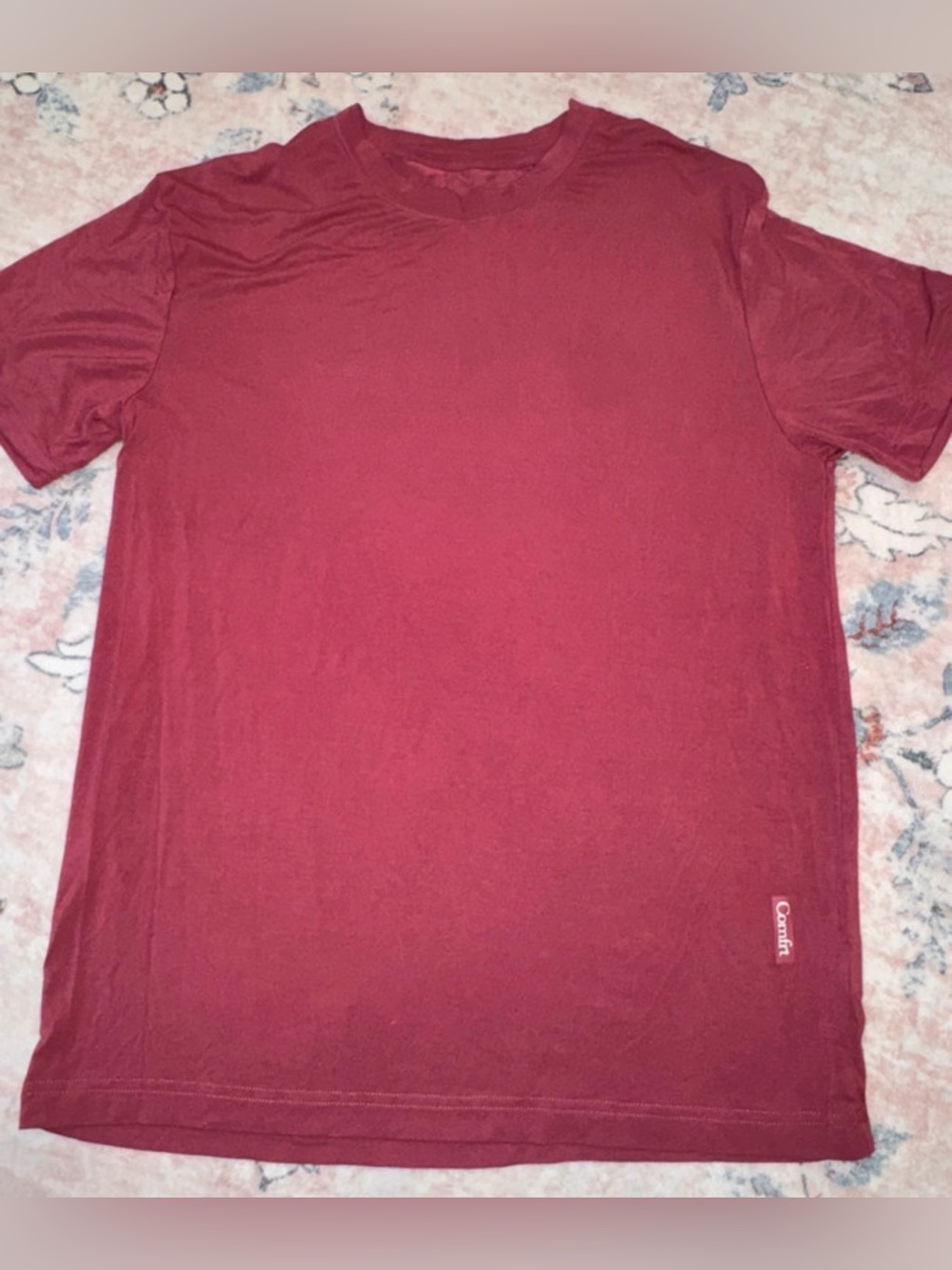 Comfrt Women's Short Sleeve Tee - burgundy size small